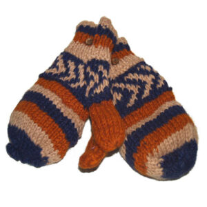 Magnifico Handmade Woolen Glove