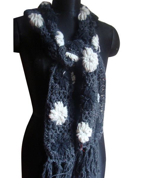 Slender Handmade Woolen Muffler