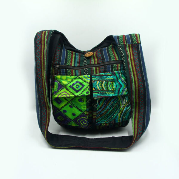 Gheri designed multiple pockets added jazzy shoulder bag