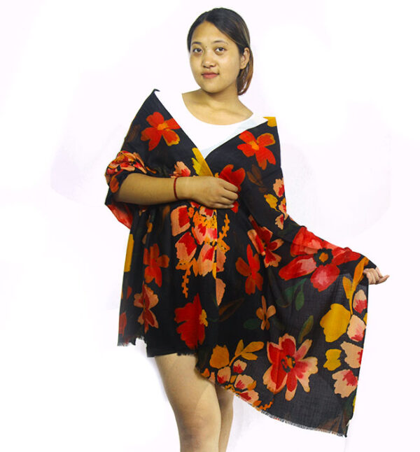 Beautiful Flowers Printed Cashmere Shawl
