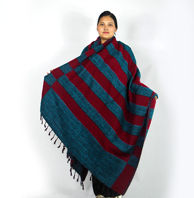 Vintage-Style Yak Wool Shawls – Ethical Winter Warmth for Hippie Shops