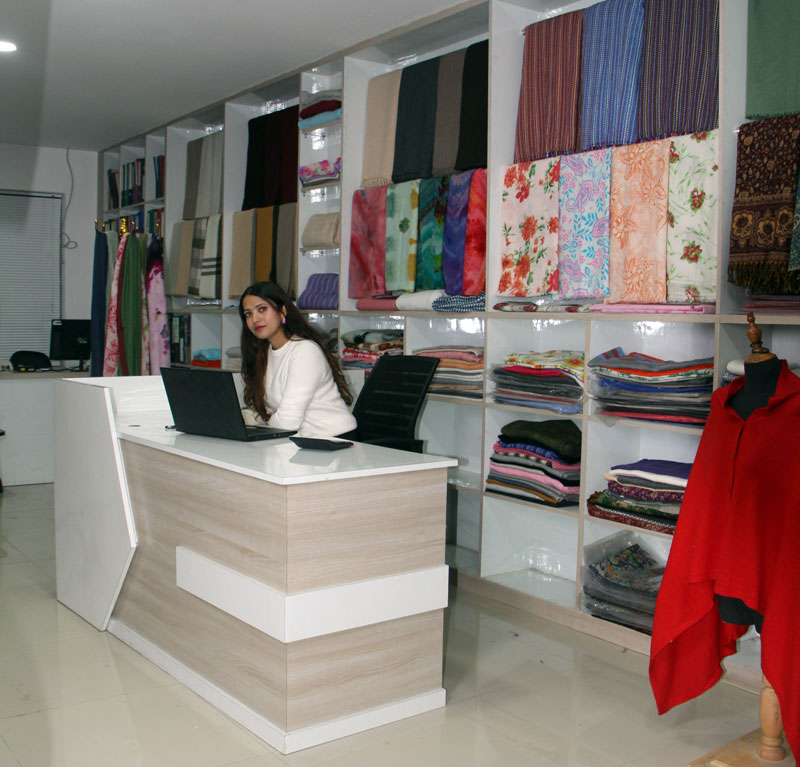 Exclusive Cashmere Products – Handmade in Nepal, Fair Trade & Eco-Friendly